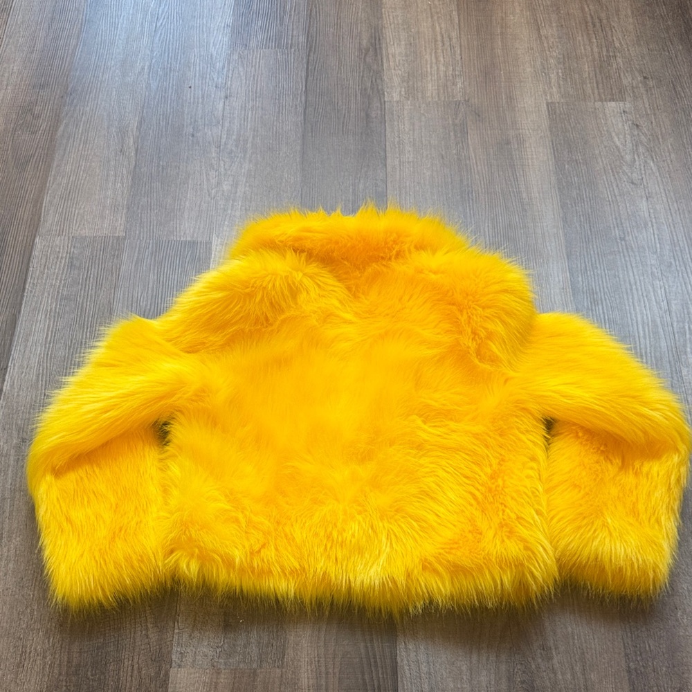 Forever 21 Bright Yellow Faux Fur Jacket - Picture 3 of 3